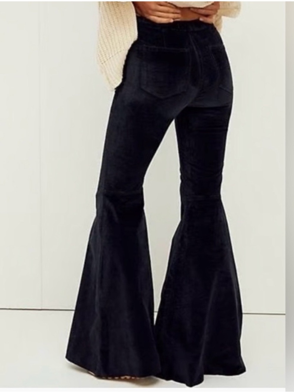 Free People We The Free Black Velvet High Rise Raw Frayed Hem Flare Pants 25